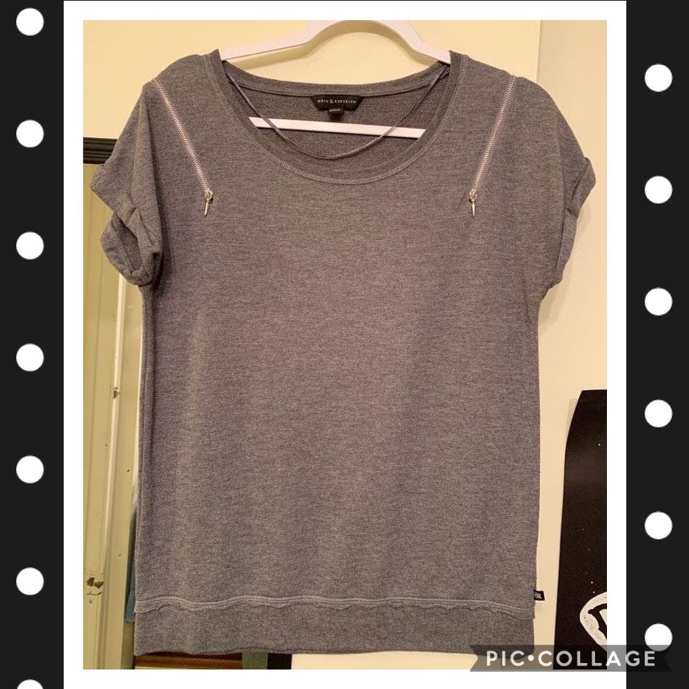 Rock & Republic Zipper Top